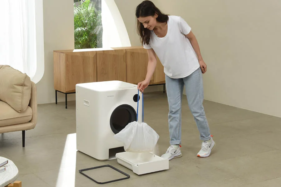 self cleaning cat litter box